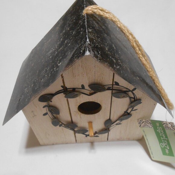 NEW HOBBY LOBBY DECORATIVE HANGING BIRD HOUSE METAL ROOF w/ 2 OPENINGS SPRING 🦅 - Picture 12 of 13